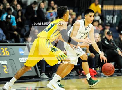 Thumbnail 2 in De La Salle vs. Damien (MaxPreps MLK Classic) photogallery.