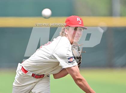 Thumbnail 2 in Regis Jesuit vs. Mountain Vista (CHSAA 5A State - 2nd Round) photogallery.