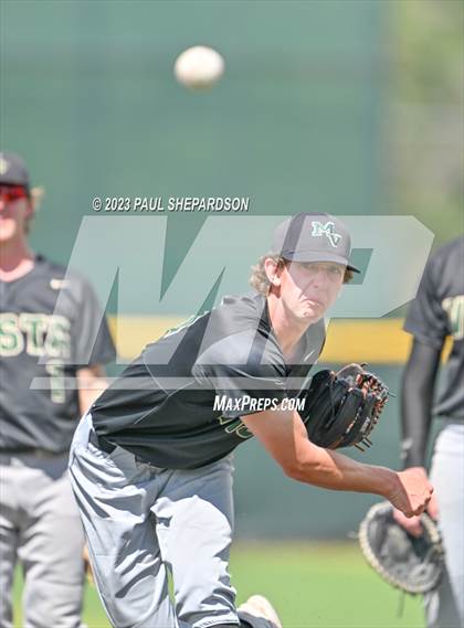 Thumbnail 3 in Regis Jesuit vs. Mountain Vista (CHSAA 5A State - 2nd Round) photogallery.