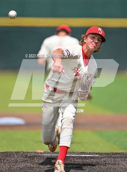 Thumbnail 1 in Regis Jesuit vs. Mountain Vista (CHSAA 5A State - 2nd Round) photogallery.