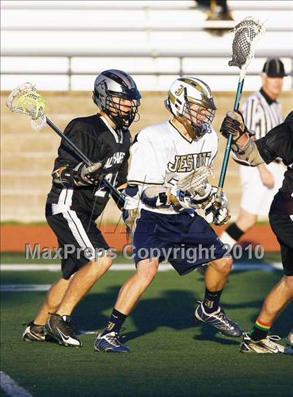 Thumbnail 2 in Alpharetta vs Dallas Jesuit photogallery.