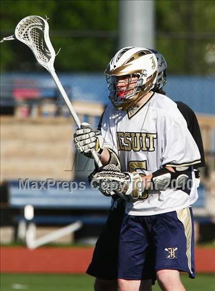 Thumbnail 3 in Alpharetta vs Dallas Jesuit photogallery.