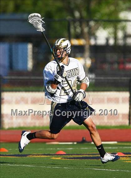 Thumbnail 2 in Alpharetta vs Dallas Jesuit photogallery.