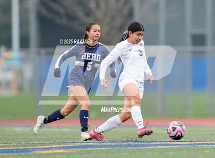 Thumbnail 2 in Elk Grove vs. Rio Americano (River City Raider Cup) photogallery.