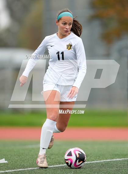 Thumbnail 2 in Elk Grove vs. Rio Americano (River City Raider Cup) photogallery.