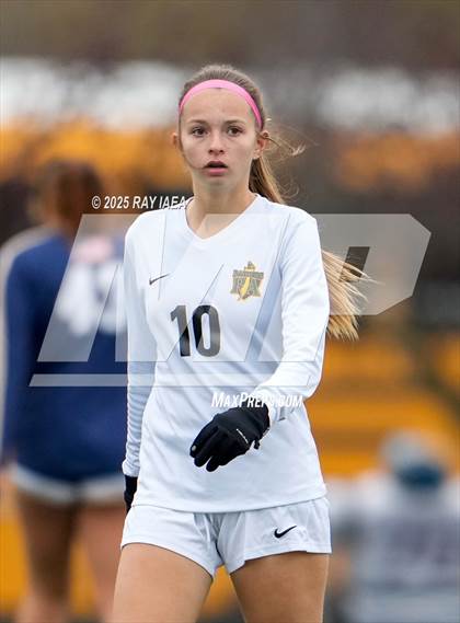 Thumbnail 2 in Elk Grove vs. Rio Americano (River City Raider Cup) photogallery.