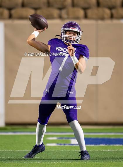 Thumbnail 1 in Weimar @ Mason (UIL Football 2A Division 1 Region 4 Area) photogallery.