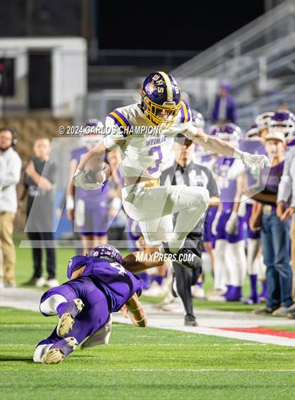 Thumbnail 1 in Weimar @ Mason (UIL Football 2A Division 1 Region 4 Area) photogallery.