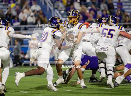 Thumbnail 2 in Weimar @ Mason (UIL Football 2A Division 1 Region 4 Area) photogallery.
