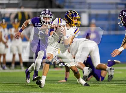 Thumbnail 1 in Weimar @ Mason (UIL Football 2A Division 1 Region 4 Area) photogallery.