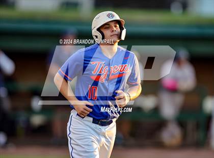Thumbnail 1 in Chilton County Senior Showcase photogallery.