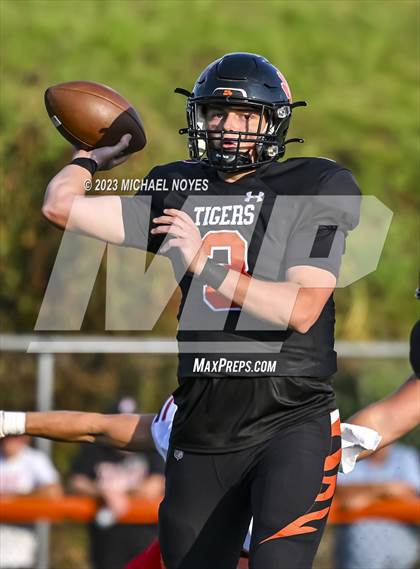 Thumbnail 2 in East Central @ Lawrenceburg photogallery.