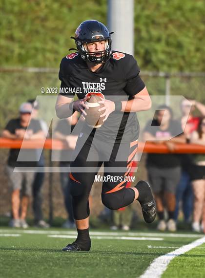 Thumbnail 1 in East Central @ Lawrenceburg photogallery.