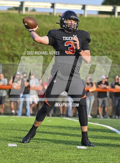 Thumbnail 1 in East Central @ Lawrenceburg photogallery.