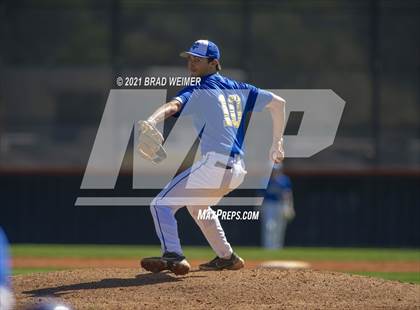Thumbnail 2 in Vandebilt Catholic vs. Brother Martin (Catholic High School) photogallery.