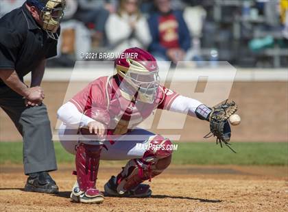 Thumbnail 2 in Vandebilt Catholic vs. Brother Martin (Catholic High School) photogallery.