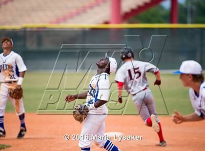 Thumbnail 3 in Langham Creek vs. Westside (UIL 6A Area Playoff) photogallery.