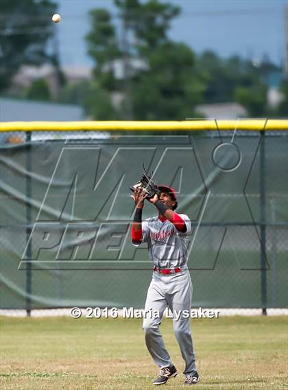 Thumbnail 3 in Langham Creek vs. Westside (UIL 6A Area Playoff) photogallery.