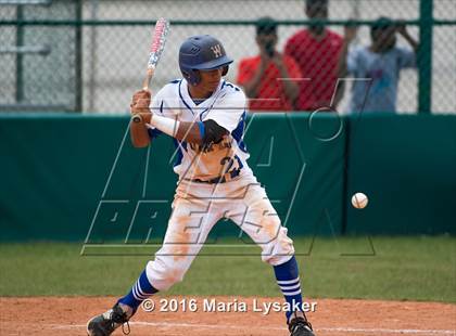 Thumbnail 3 in Langham Creek vs. Westside (UIL 6A Area Playoff) photogallery.