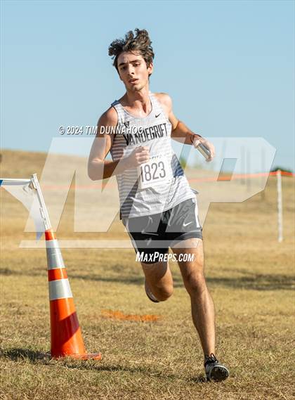 Thumbnail 1 in UIL 6A Boys Cross Country District 25 Finals photogallery.