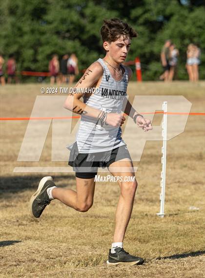 Thumbnail 1 in UIL 6A Boys Cross Country District 25 Finals photogallery.
