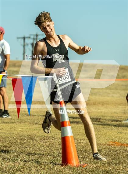 Thumbnail 3 in UIL 6A Boys Cross Country District 25 Finals photogallery.