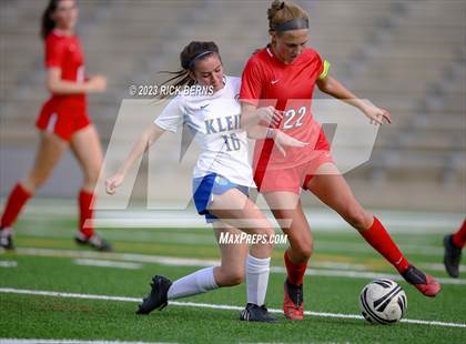 Thumbnail 1 in Klein vs The Woodlands (UIL6A Region 2 Area Playoff) photogallery.