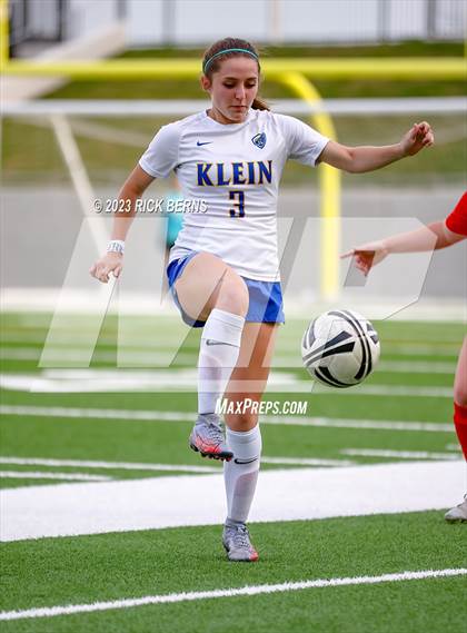 Thumbnail 3 in Klein vs The Woodlands (UIL6A Region 2 Area Playoff) photogallery.