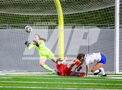 Thumbnail 1 in Klein vs The Woodlands (UIL6A Region 2 Area Playoff) photogallery.