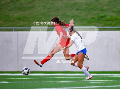 Thumbnail 2 in Klein vs The Woodlands (UIL6A Region 2 Area Playoff) photogallery.