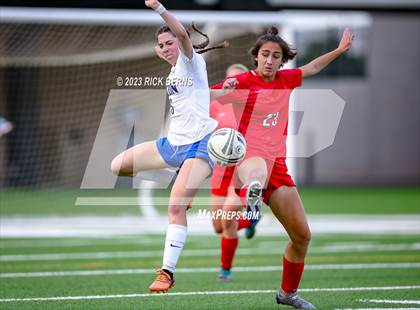 Thumbnail 2 in Klein vs The Woodlands (UIL6A Region 2 Area Playoff) photogallery.