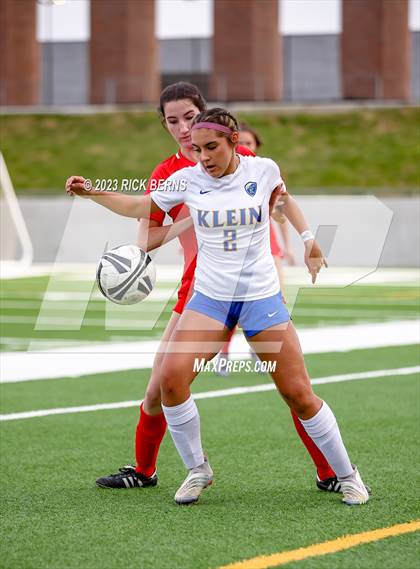 Thumbnail 2 in Klein vs The Woodlands (UIL6A Region 2 Area Playoff) photogallery.