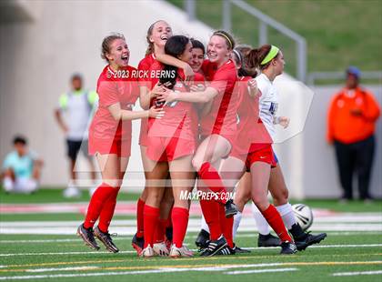 Thumbnail 3 in Klein vs The Woodlands (UIL6A Region 2 Area Playoff) photogallery.