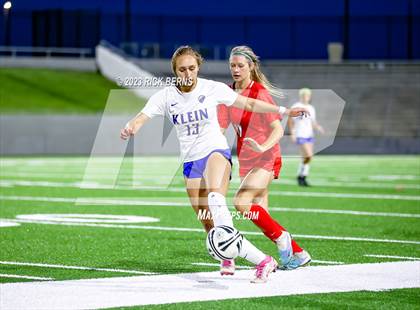 Thumbnail 2 in Klein vs The Woodlands (UIL6A Region 2 Area Playoff) photogallery.