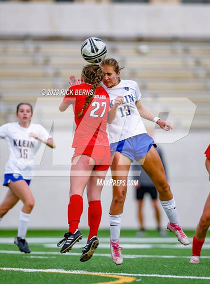 Thumbnail 3 in Klein vs The Woodlands (UIL6A Region 2 Area Playoff) photogallery.