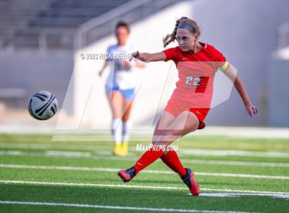 Thumbnail 1 in Klein vs The Woodlands (UIL6A Region 2 Area Playoff) photogallery.