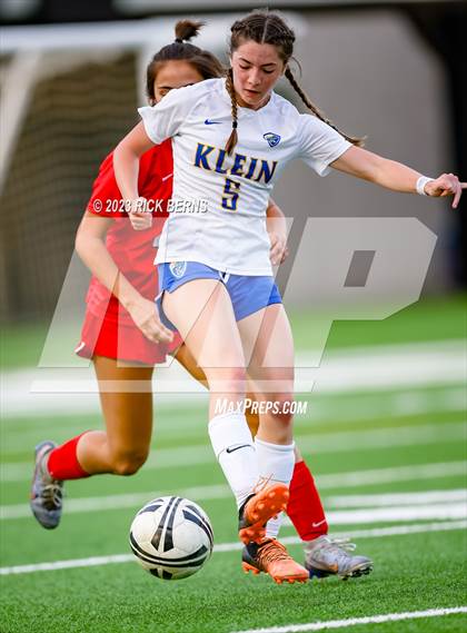 Thumbnail 3 in Klein vs The Woodlands (UIL6A Region 2 Area Playoff) photogallery.