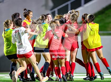 Thumbnail 1 in Klein vs The Woodlands (UIL6A Region 2 Area Playoff) photogallery.