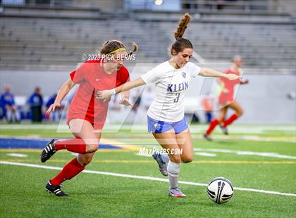 Thumbnail 2 in Klein vs The Woodlands (UIL6A Region 2 Area Playoff) photogallery.