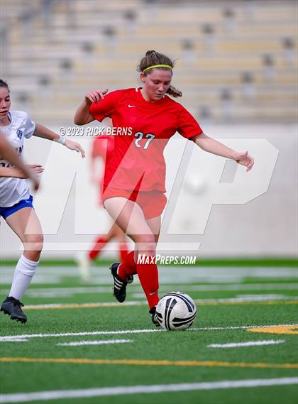 Thumbnail 3 in Klein vs The Woodlands (UIL6A Region 2 Area Playoff) photogallery.
