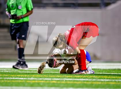 Thumbnail 3 in Klein vs The Woodlands (UIL6A Region 2 Area Playoff) photogallery.