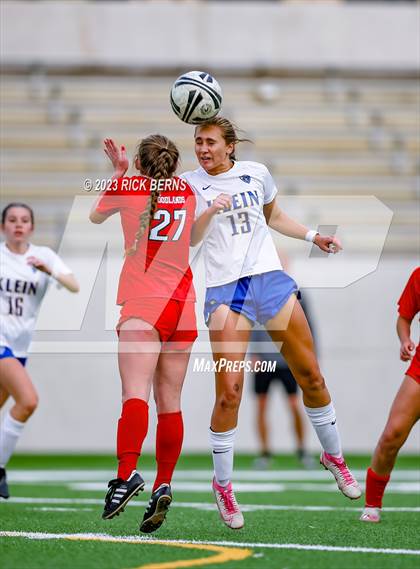 Thumbnail 2 in Klein vs The Woodlands (UIL6A Region 2 Area Playoff) photogallery.