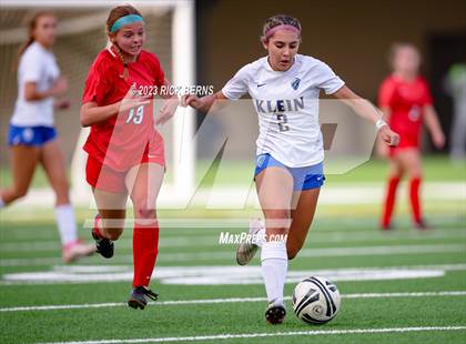 Thumbnail 3 in Klein vs The Woodlands (UIL6A Region 2 Area Playoff) photogallery.