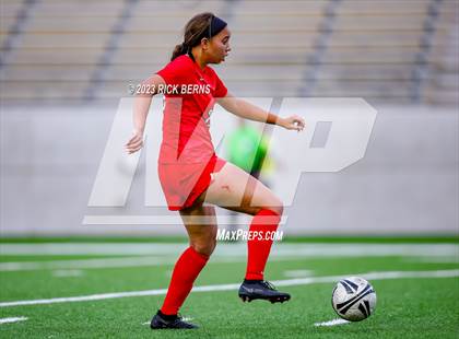 Thumbnail 3 in Klein vs The Woodlands (UIL6A Region 2 Area Playoff) photogallery.