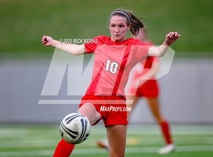 Thumbnail 2 in Klein vs The Woodlands (UIL6A Region 2 Area Playoff) photogallery.