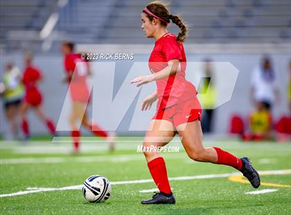 Thumbnail 3 in Klein vs The Woodlands (UIL6A Region 2 Area Playoff) photogallery.