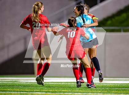 Thumbnail 3 in Klein vs The Woodlands (UIL6A Region 2 Area Playoff) photogallery.