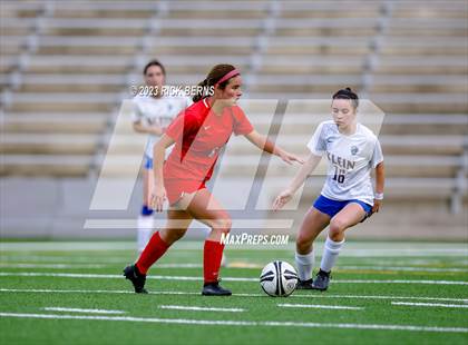 Thumbnail 2 in Klein vs The Woodlands (UIL6A Region 2 Area Playoff) photogallery.