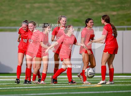Thumbnail 2 in Klein vs The Woodlands (UIL6A Region 2 Area Playoff) photogallery.