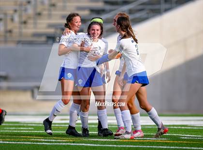 Thumbnail 1 in Klein vs The Woodlands (UIL6A Region 2 Area Playoff) photogallery.